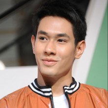 อ๋อมหล่อยิ้มละลายๆๆๆ