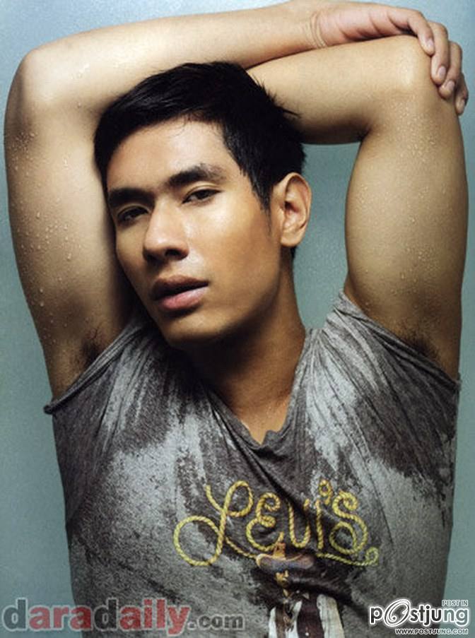 อ๋อมหล่อยิ้มละลายๆๆๆ