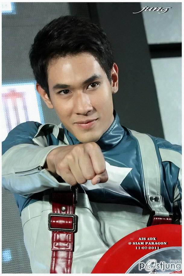 อ๋อมหล่อยิ้มละลายๆๆๆ