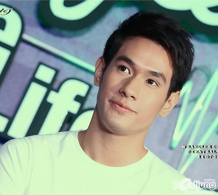 อ๋อมหล่อยิ้มละลายๆๆๆ