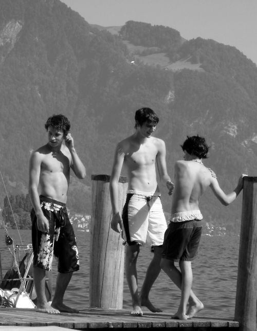 วัยรุ่นฝรั่งๆๆๆๆ