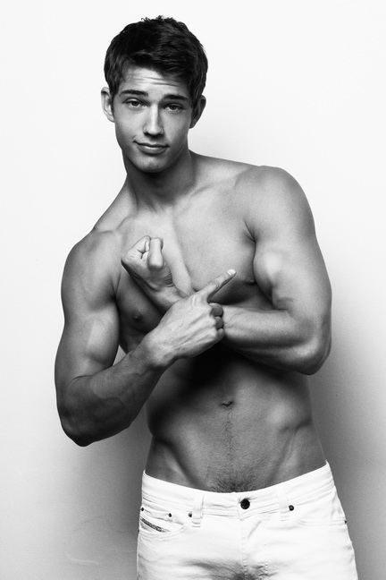 หนุ่มนอกล่ำจริงอะไรจริง