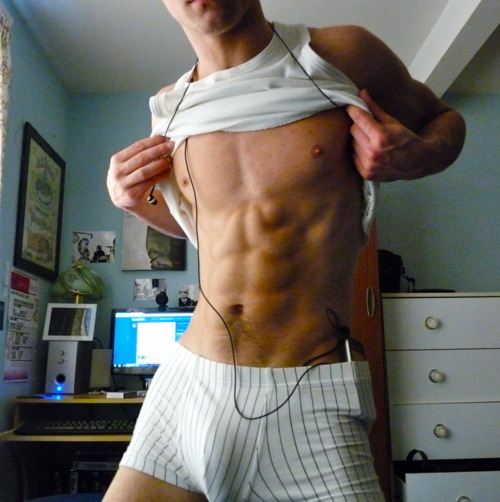 หนุ่มนอกล่ำจริงอะไรจริง