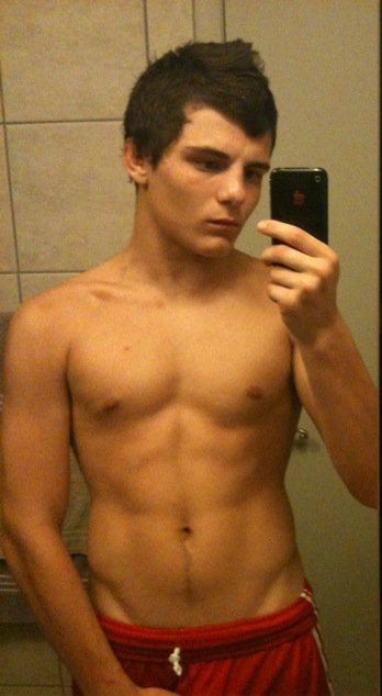 หนุ่มนอกล่ำจริงอะไรจริง