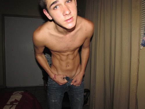 หนุ่มนอกล่ำจริงอะไรจริง