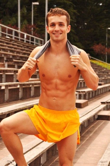 หนุ่มนอกรุ่นๆน่ากินๆ