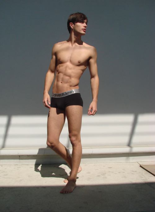 โพสแต่ฝรั่งล่ำๆรุ่นๆ