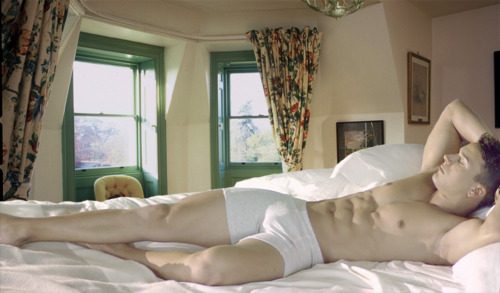 ฝรั่งเขาหล่อล่ำน่ากิน