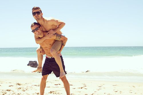 ฝรั่งเขาหล่อล่ำน่ากิน