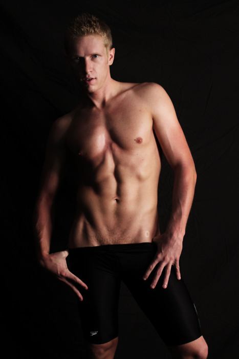 ฝรั่งเขาหล่อล่ำน่ากิน