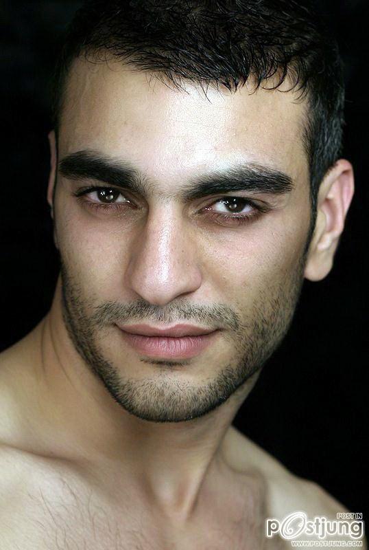 ใบหน้าและริมฝีปากที่น่าจูบ