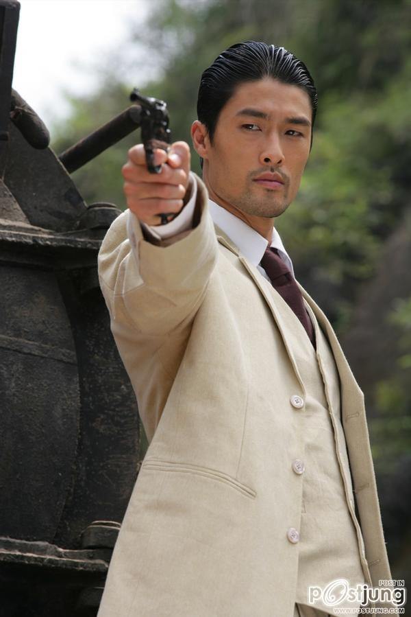 พอหรือยังกับ Johnny-Tri-Nguyen สายตาพิฆาต 3