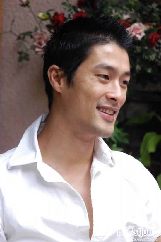 พอหรือยังกับ Johnny-Tri-Nguyen สายตาพิฆาต 3