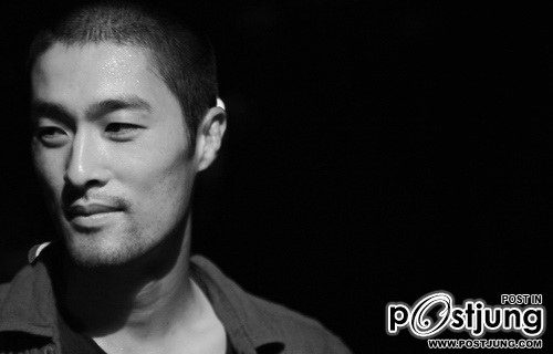 Johnny-Triสายตาพิฆาต5ขาวดำเท่ๆ