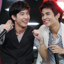 กัน & โตโน่  @ Modern 9 Live Concert