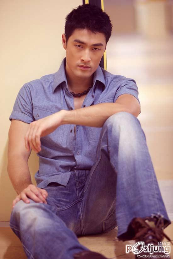 Johnny-Triแฟชั่นเท่กับสายตาพิฆาต5