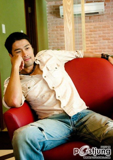 Johnny-Triแฟชั่นเท่ๆกับสายตาพิฆาต6