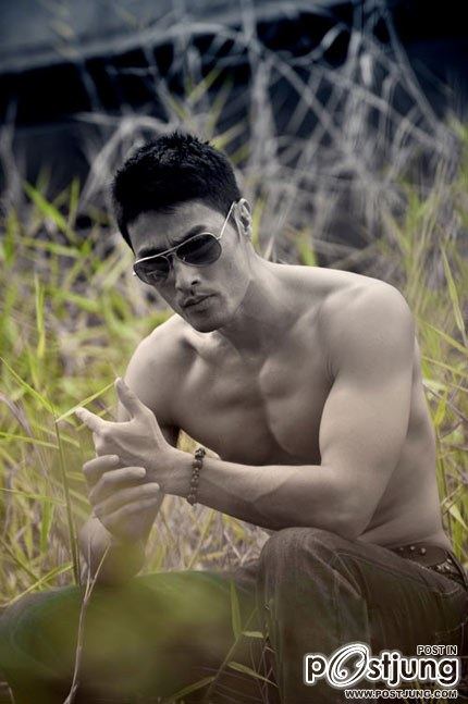 Johnny-Triแฟชั่นเท่ๆกับสายตาพิฆาต6