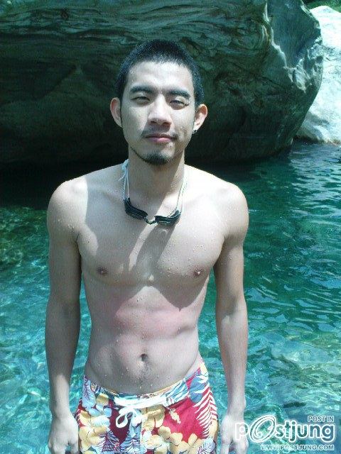 ตี๋หล่อขาวๆโอ๊วววว!!!!!!1