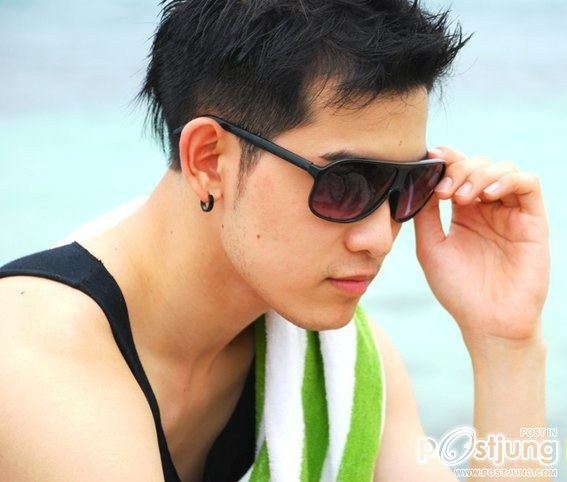 ตี๋หล่อขาวๆโอ๊วววว!!!!!!1