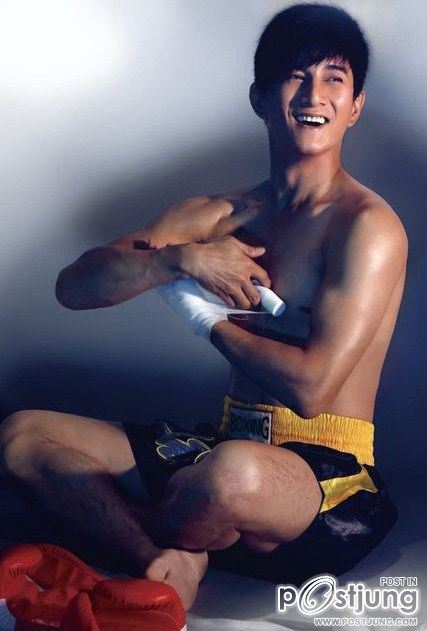 ใครแอบปลื้มหนุ่มหุ่นนักกีฬามาเลย