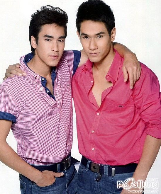 2หล่อมารวมกันชิดๆ