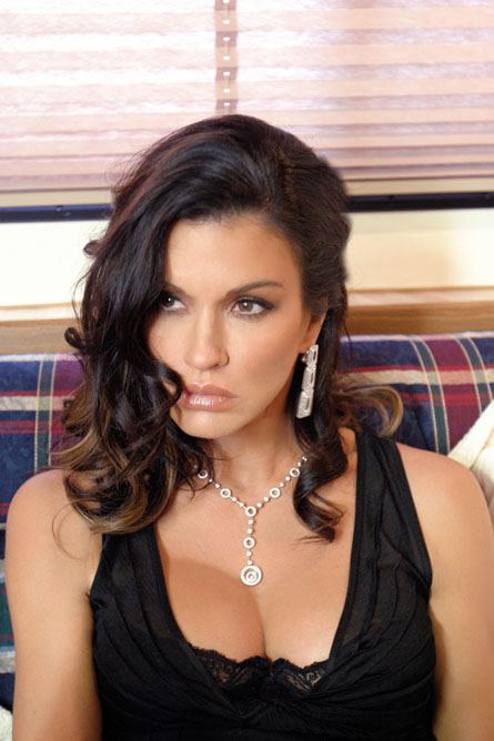 Janice Dickinson อีกหนึ่งตัวแรง ของวงการซุปเปอร์โมเดล