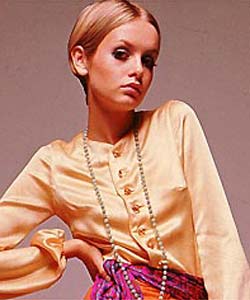 Twiggy นางแบบระดับโลกคนแรกที่จุดประกายสไตล์ อ่อนใสไร้เดียงสา
