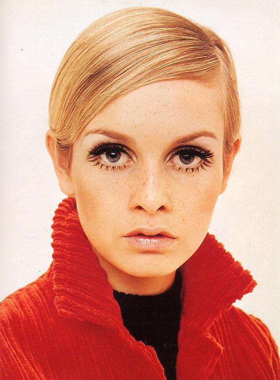 Twiggy นางแบบระดับโลกคนแรกที่จุดประกายสไตล์ อ่อนใสไร้เดียงสา