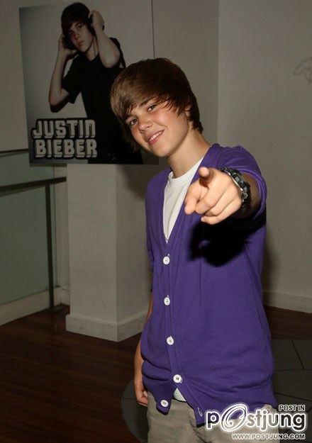 จัสติน ดรูว์ บีเบอร์ (Justin Drew Bieber)
