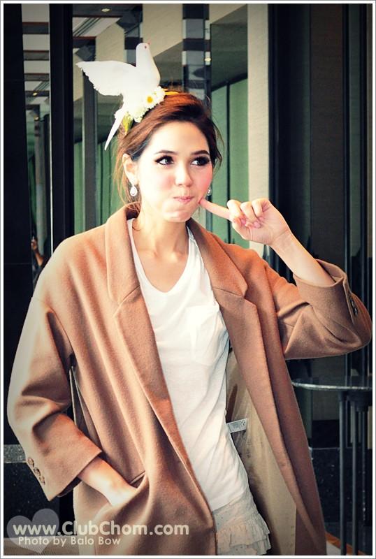 ชมพู่ อารยา ถ่ายรูปแอ๊บแบ๊วน่ารัก