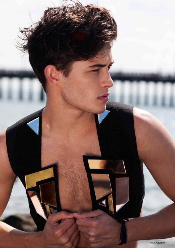 FRANCISCO LACHOWSKI @ U+Magazine AUGUST 2011