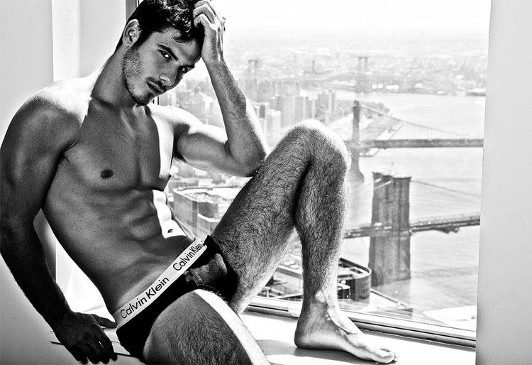 Photoshoot men album 273 Lucas Bernardini