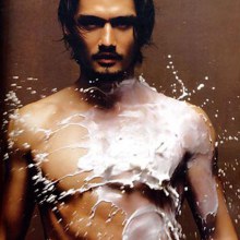 อนันดาหนุ่มไลด์สไตส์