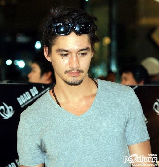 อนันดาหนุ่มไลด์สไตส์