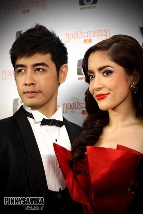 &ldquo;พิงค์กี้&ndash;สาวิกา&rdquo; งานบวงสรวงละคร ทองประกายแสด