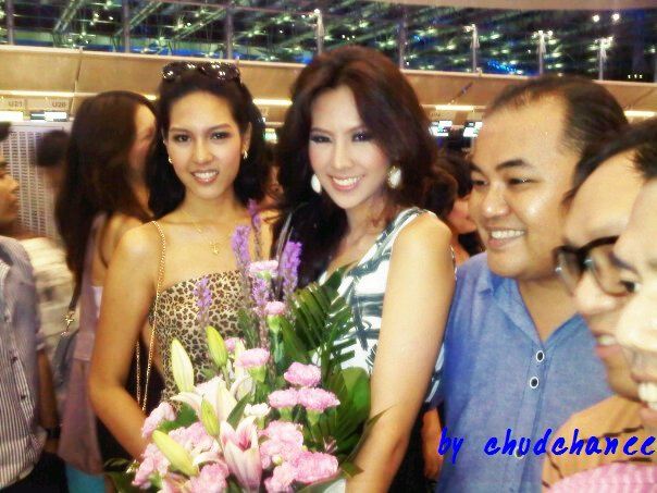 ฟ้า ชัญษร ภาพจากสนามบินคืนนี้ พร้อมบินไปประกวดสู้บราซิล