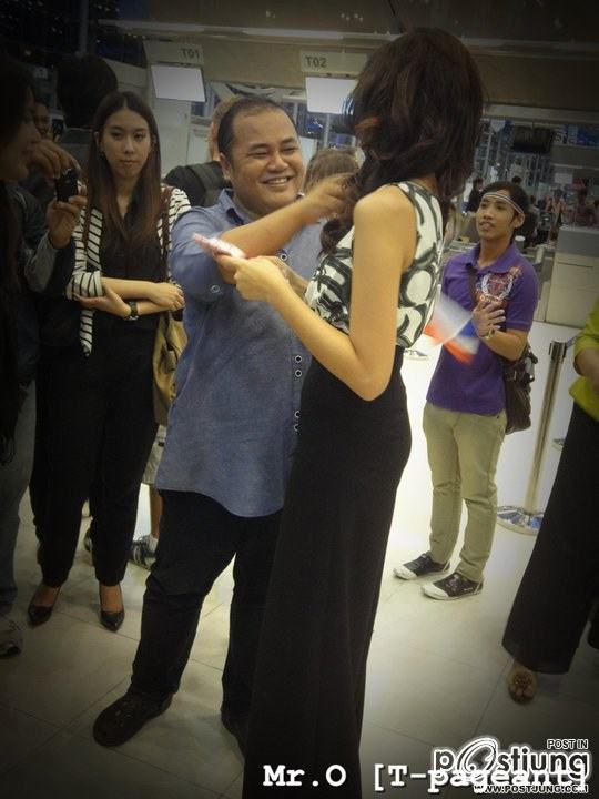 ชัญษร สาครจันทร์ เดินทางเข้าร่วมประกวด MISS UNIVERSE 2011 ที่บราซิล