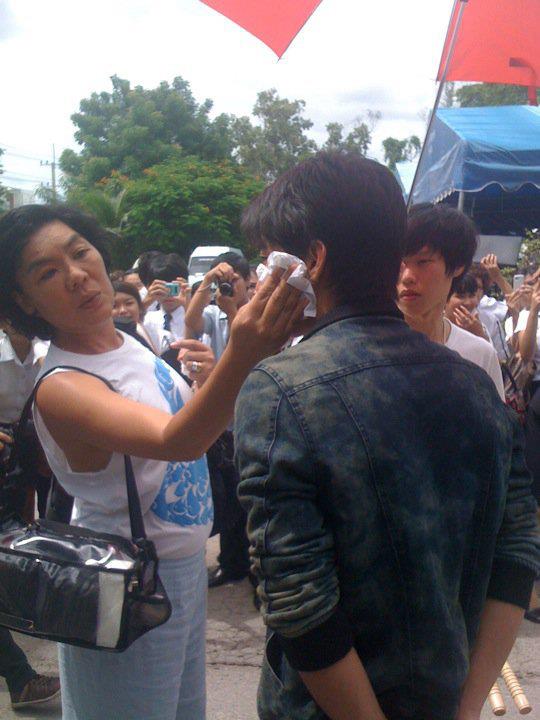 โตโน่ ถ่ายรายการที่นี่หมอชิต @ ม.ราชภัฏสวนดุสิต