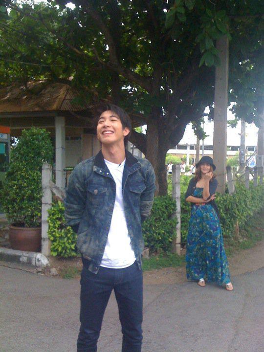 โตโน่ ถ่ายรายการที่นี่หมอชิต @ ม.ราชภัฏสวนดุสิต