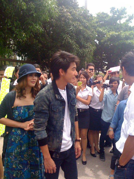 โตโน่ ถ่ายรายการที่นี่หมอชิต @ ม.ราชภัฏสวนดุสิต