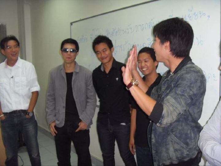 โตโน่ ถ่ายรายการที่นี่หมอชิต @ ม.ราชภัฏสวนดุสิต