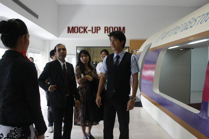 โตโน่ ถ่ายรายการที่นี่หมอชิต @ ม.ราชภัฏสวนดุสิต