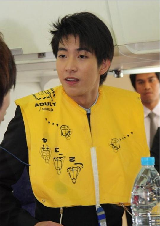 โตโน่ ถ่ายรายการที่นี่หมอชิต @ ม.ราชภัฏสวนดุสิต