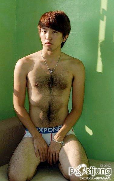 ตี๋หล่อเข้ม - หล่อขาวใสเลือกแบบใหนกัน