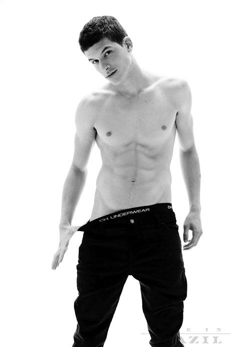 ยั่วยวนใจหนุ่มฝรั่งหุ่นล่ำ