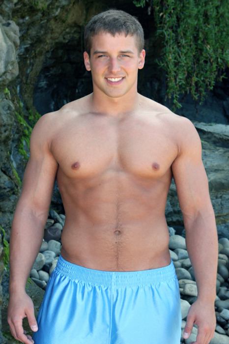 วัยรุ่นฝรั่งกล้ามแน่นๆ