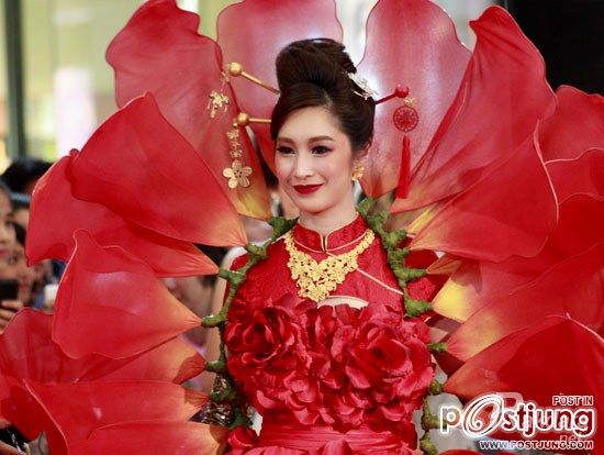 ฉัตร ปริยฉัตร ลิ้มธรรมมหิศร