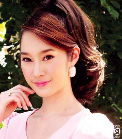 ฉัตร ปริยฉัตร ลิ้มธรรมมหิศร