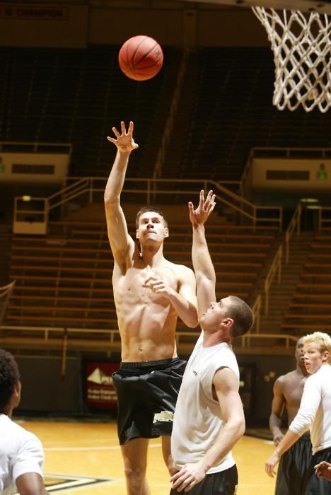 ยังไม่เบื่อโพสเรื่อยๆ